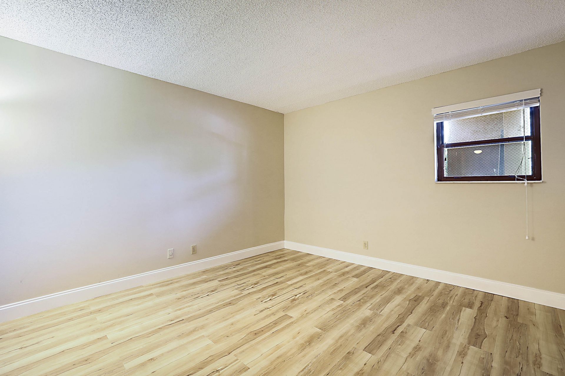 1036 Us Highway 1, Unit 216, North Palm Beach, FL 33408 Photo