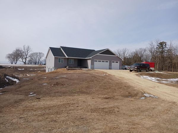 922 County Road T, Hammond, WI 54015