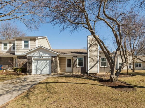 1063 Stonehedge Drive , Schaumburg, IL 60194