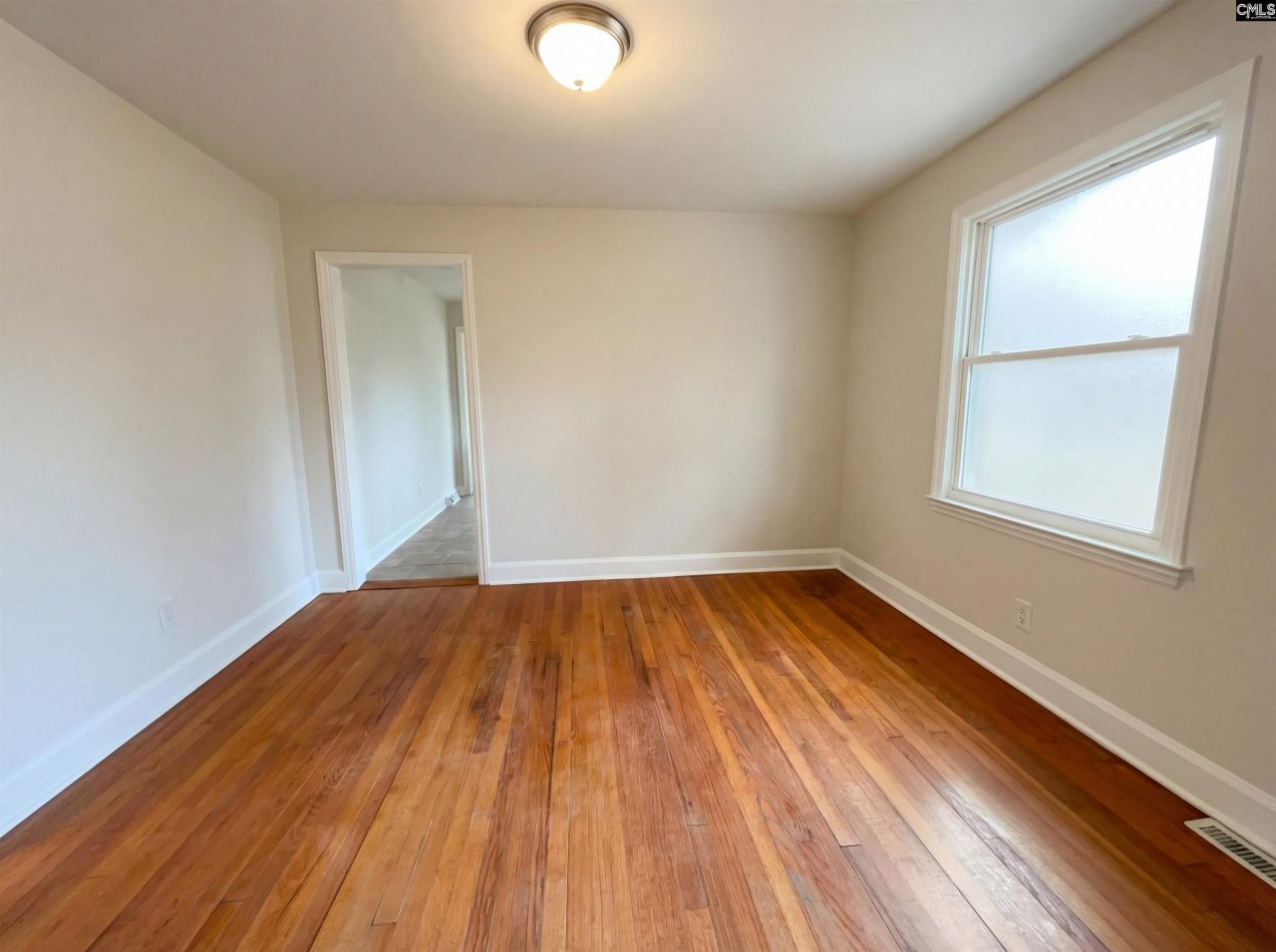 703 Savage Street  Photo 11