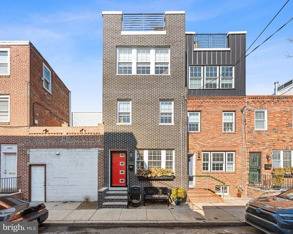 1227 Latona Street, Philadelphia, PA 19147 Main Photo