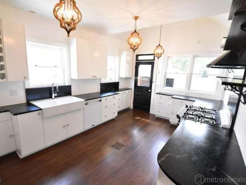 445 Oakland Park Avenue , Columbus, OH 43214 Photo 12