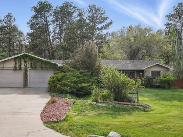 225 N BERRY PINE RD, RAPID CITY, SD 57702