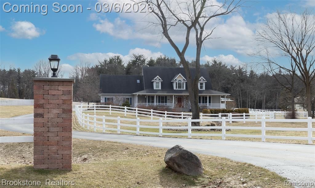 1077 Holden , Milford Township, MI 48381 Main Photo