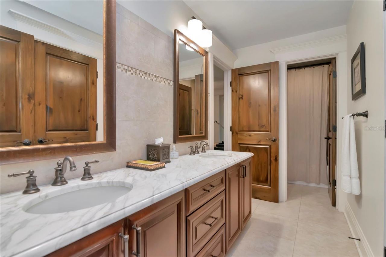 4109 Preserve Forest Drive, Tampa, FL 33618 Photo