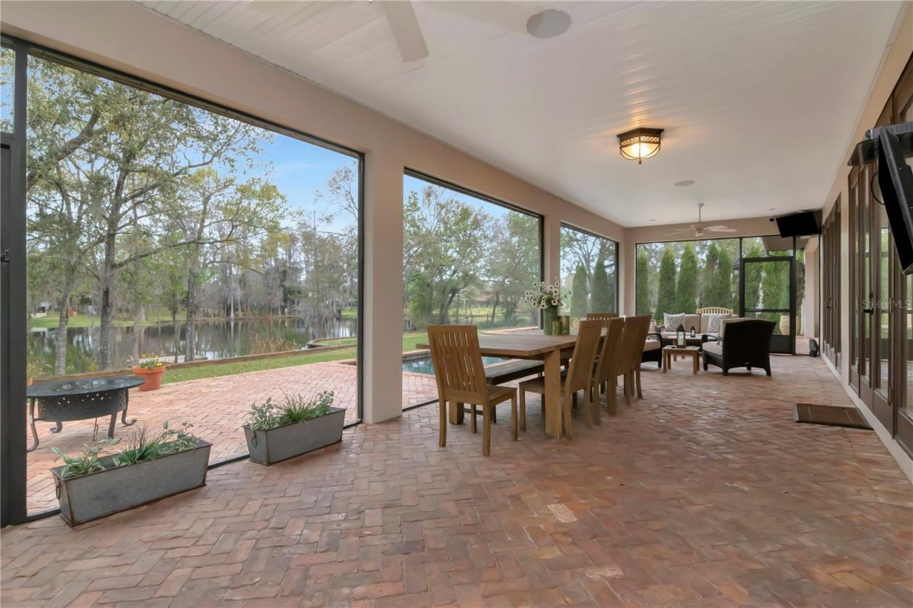 4109 Preserve Forest Drive, Tampa, FL 33618 Photo