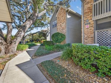 2500 WINDING CREEK BOULEVARD N, Unit B201, CLEARWATER, FL 33761