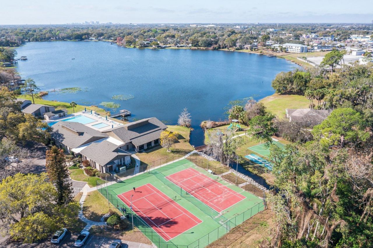 452 Meadowood Boulevard , Fern Park, FL 32730 Photo