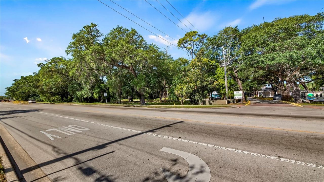 1500 N Hoagland Boulevard , Kissimmee, FL 34741 Photo