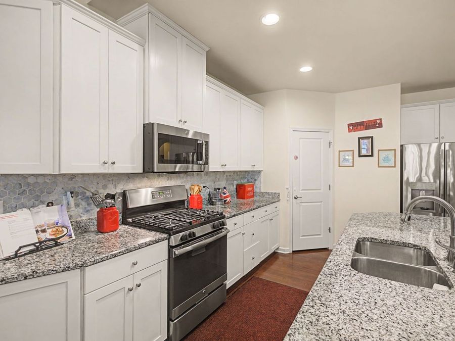 Property Image 16