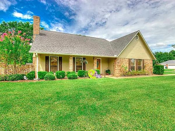 103 Lakewood Point Drive, Bossier City, LA 71111