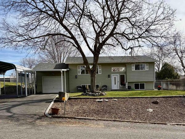 2253 Bellevue Drive, Clarkston, WA 99403