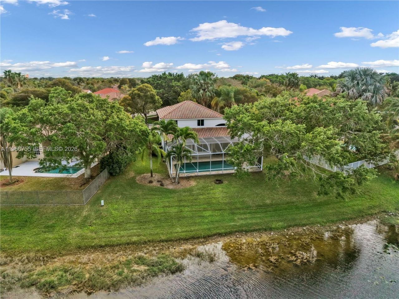 637 Lake Blvd, Weston, FL 33326 Photo