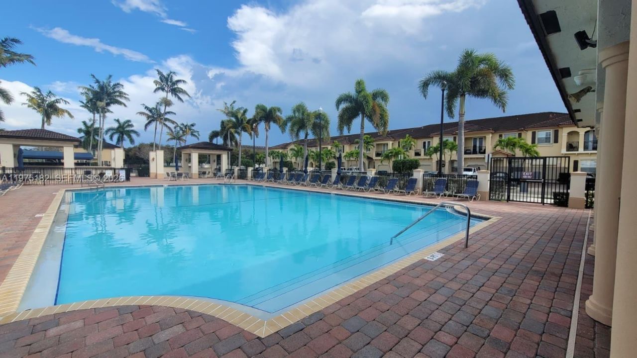 12842 SW 134th St , Miami, FL 33186 Photo