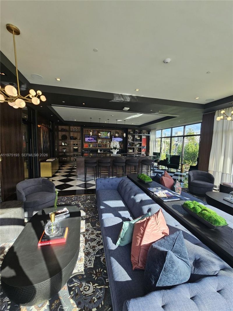 1650 NE 124th St, Unit 102, North Miami, FL 33181 Photo