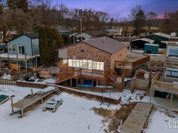 441 S Rock Lake Drive, Vestaburg, MI 48891