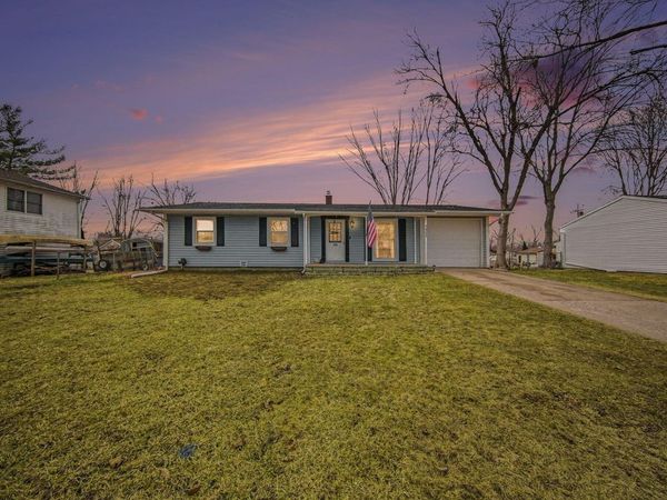 211 Pine Street, Tecumseh, MI 49286