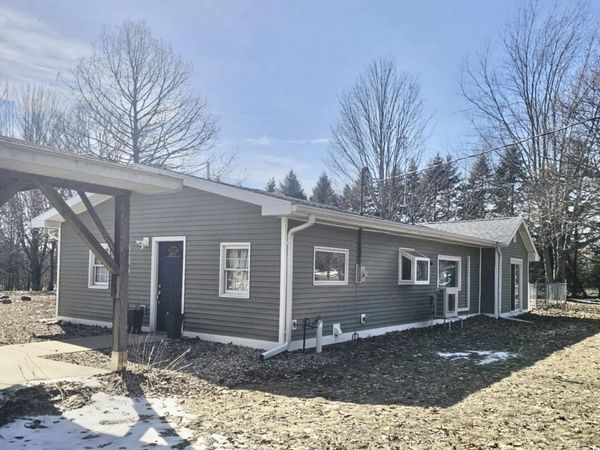 3060 Snyder Road, Benton Harbor, MI 49022