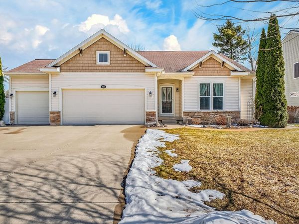 13335 Patchin Drive, Nunica, MI 49448