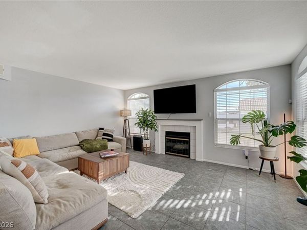 8054 W Rochelle Avenue, Las Vegas, NV 89147