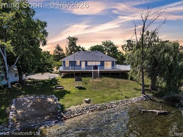 200 Simpson Street, Grass Lake Vlg, MI 49240