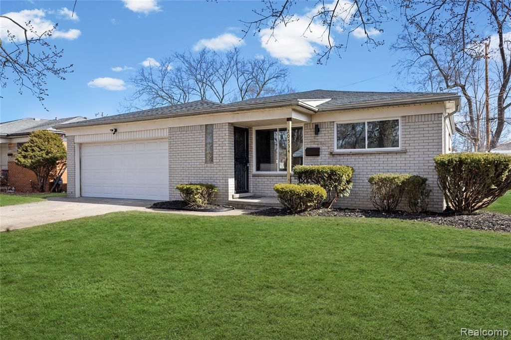 20534 Grandville Avenue, Detroit, MI 48219 Main Photo