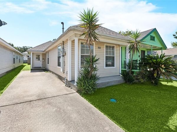 932 PORTER Street , Gretna, LA 70053