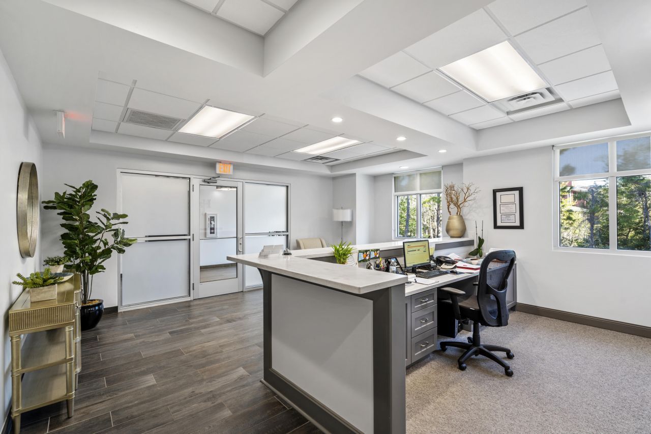 1435 Stuart Engals Boulevard Photo 10