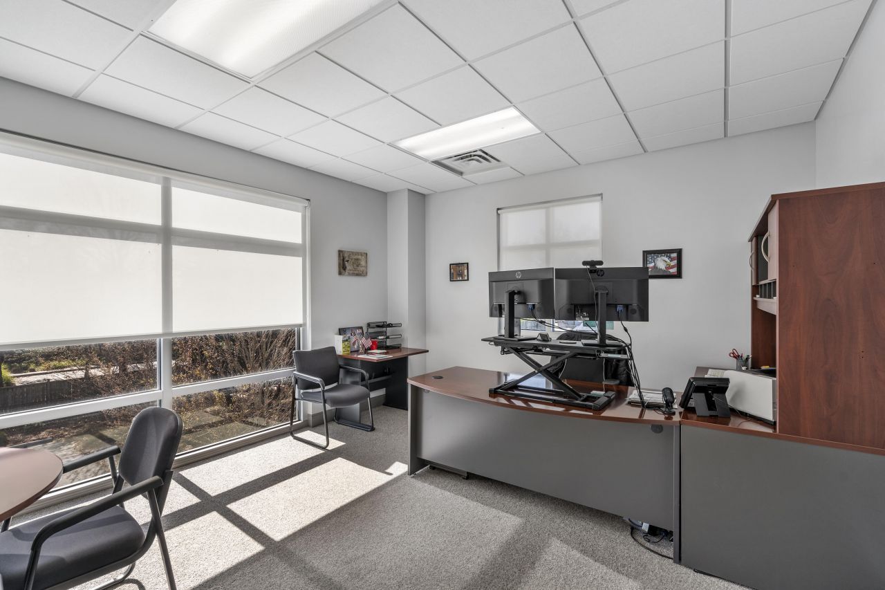 1435 Stuart Engals Boulevard Photo 11