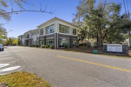 1435 Stuart Engals Boulevard photo 4