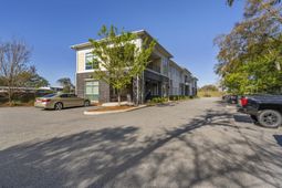 1435 Stuart Engals Boulevard photo 4