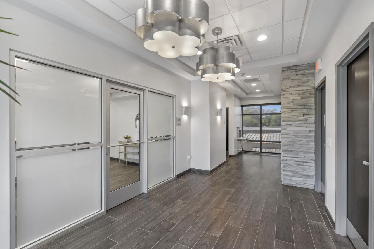 1435 Stuart Engals Boulevard Photo 8