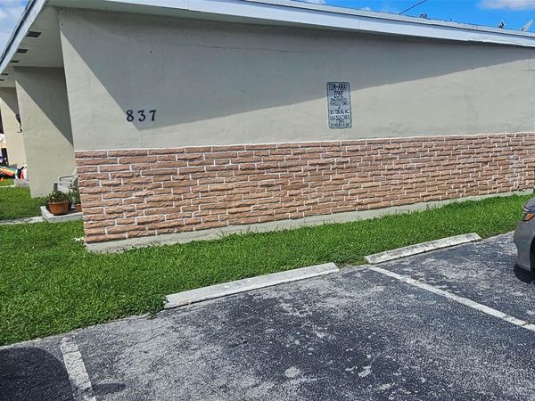 837 NE 17th Ave, Fort Lauderdale, FL 33304
