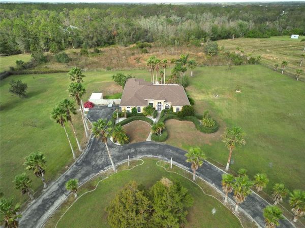 952 BEL AIR STAR PARKWAY , SARASOTA, FL 34240