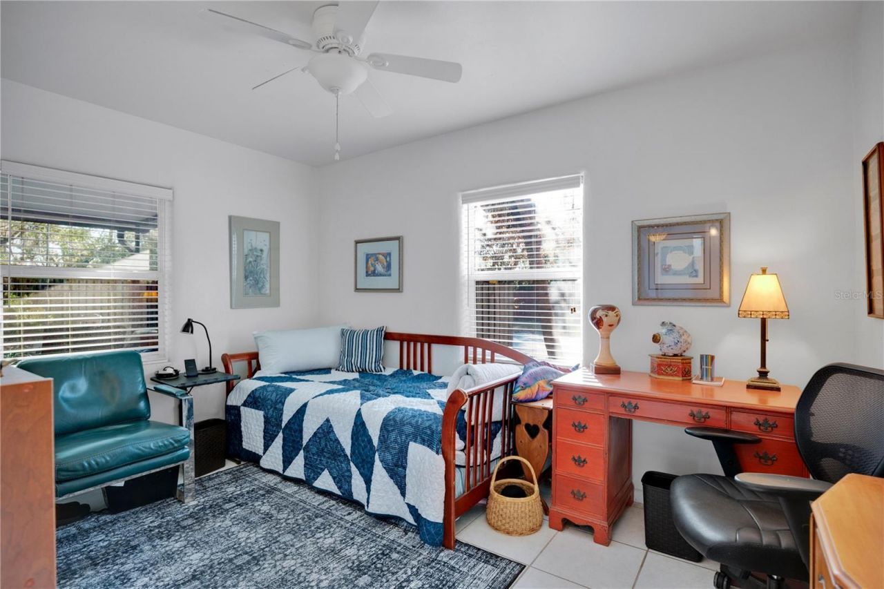 500 E Crystal Lake Street, Orlando, FL 32806 Photo