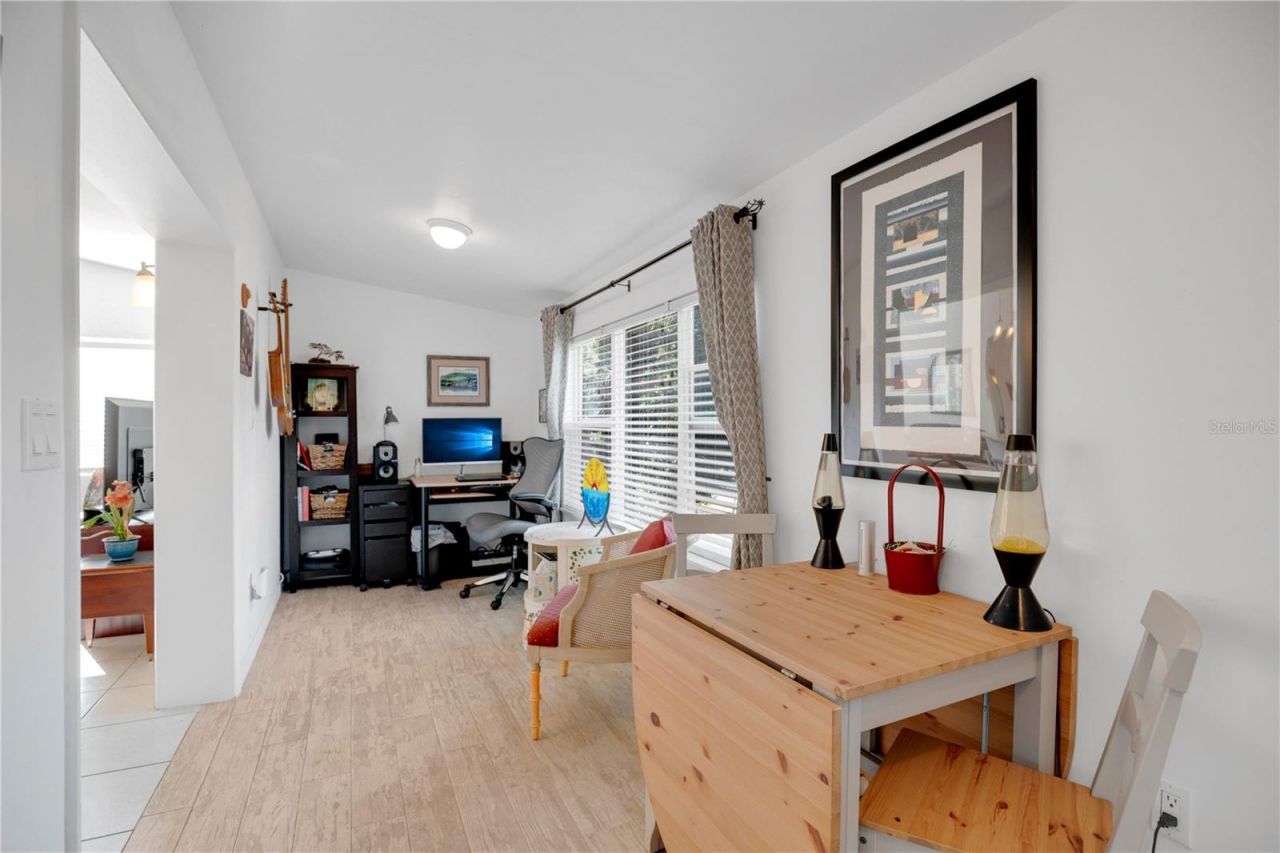 500 E Crystal Lake Street, Orlando, FL 32806 Photo