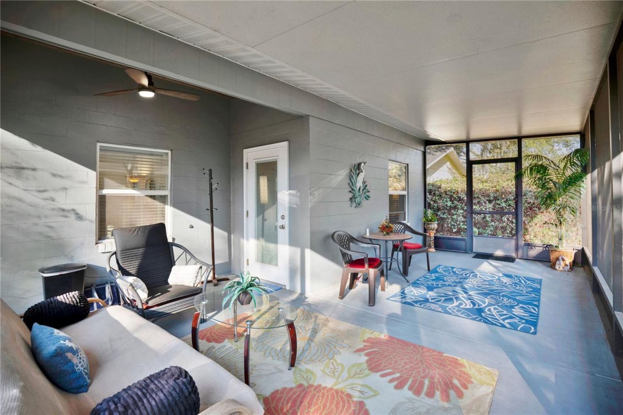 500 E Crystal Lake Street, Orlando, FL 32806 Photo