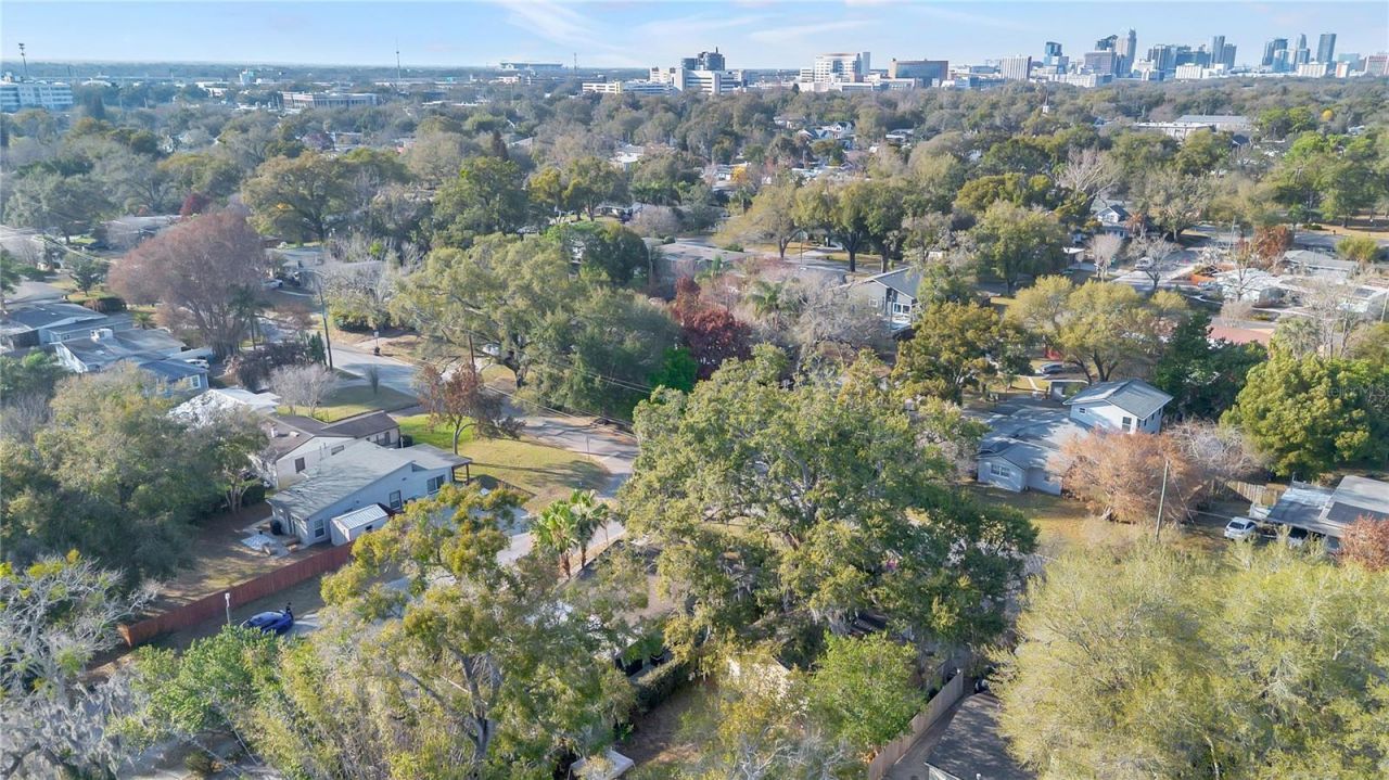 500 E Crystal Lake Street, Orlando, FL 32806 Photo