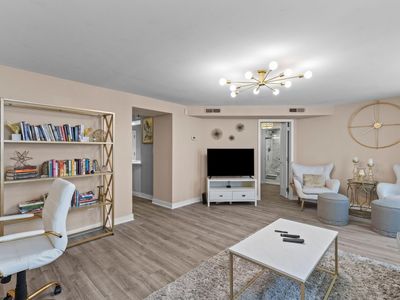 55 Ashley Avenue, Unit Apt 6, Charleston, SC 29401