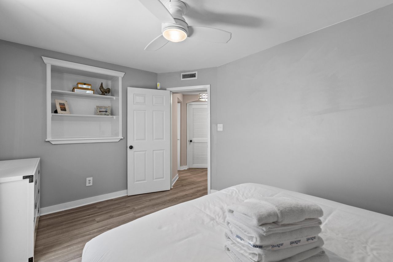 55 Ashley Avenue Photo 14