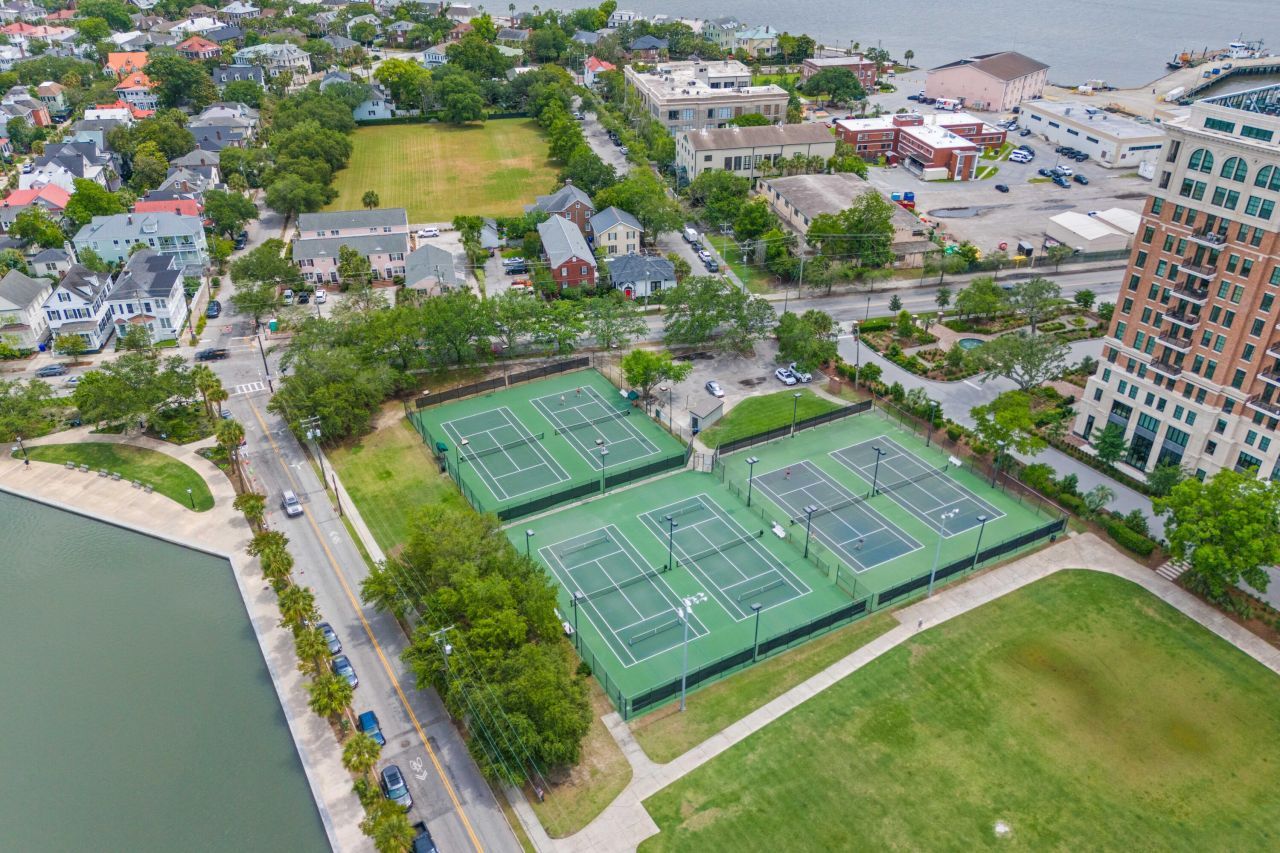 55 Ashley Avenue Photo 21