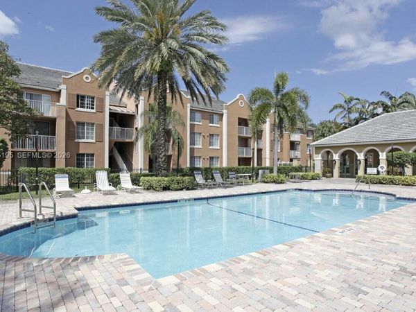 11145 SW 6th St , Unit 302, Pembroke Pines, FL 33025