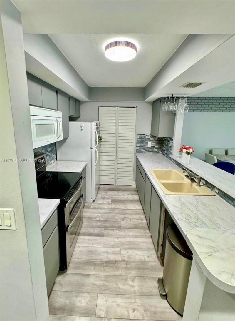 284 NW 69th Ave, Unit 279, Plantation, FL 33317 Photo