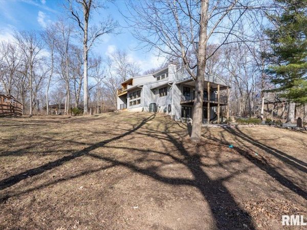 14030 Lara Trace, Bloomington, IL 61705