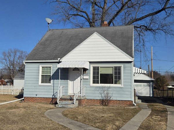 706 Carver Boulevard , Toledo, OH 43607