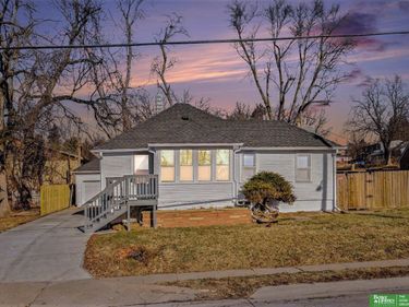 6504 Ames Avenue, Omaha, NE 68104