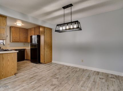 2507 Sycamore Glen Drive, Unit APT 5, Sparks, NV 89434 Photo