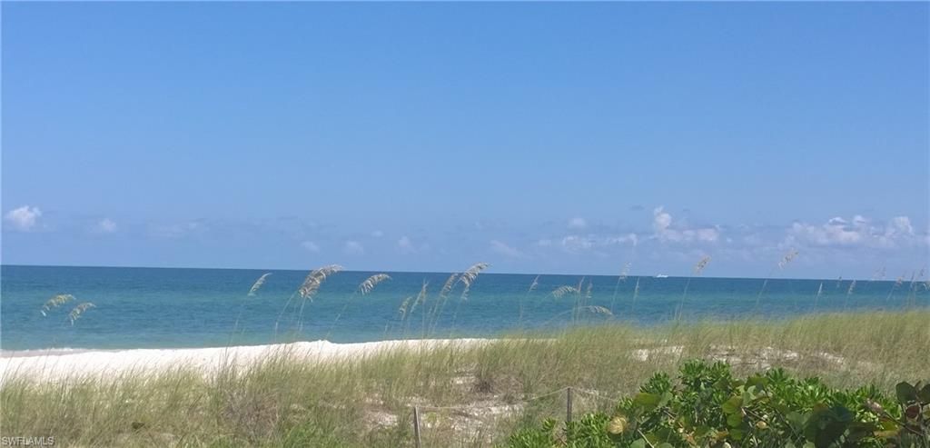 4621 Bayshore Dr, Unit Q6, Naples, FL 34112 Photo