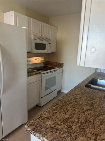 4621 Bayshore Dr, Unit Q6, Naples, FL 34112 Photo