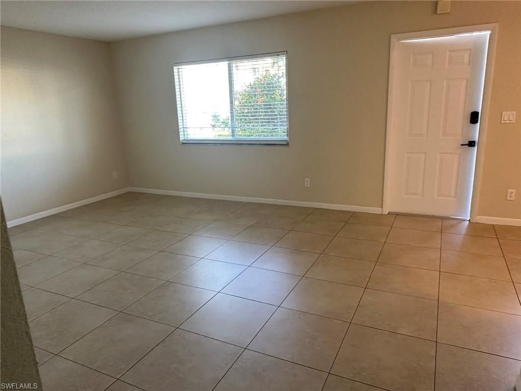 4621 Bayshore Dr, Unit Q6, Naples, FL 34112 Photo